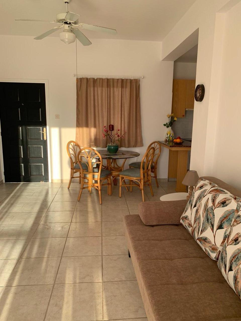 Ferienwohnung Sirena Kings Paphos Exterior foto